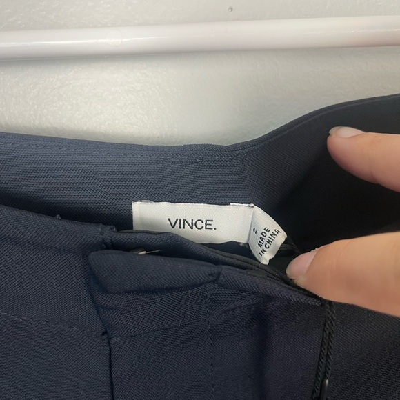 New Vince navy pleated trousers size 2 - Picture 5 of 8